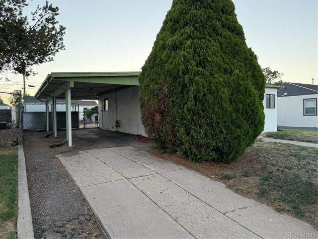 1711 Henry Ave, Pueblo, CO 81005
