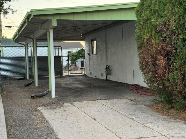 1711 Henry Ave, Pueblo, CO 81005