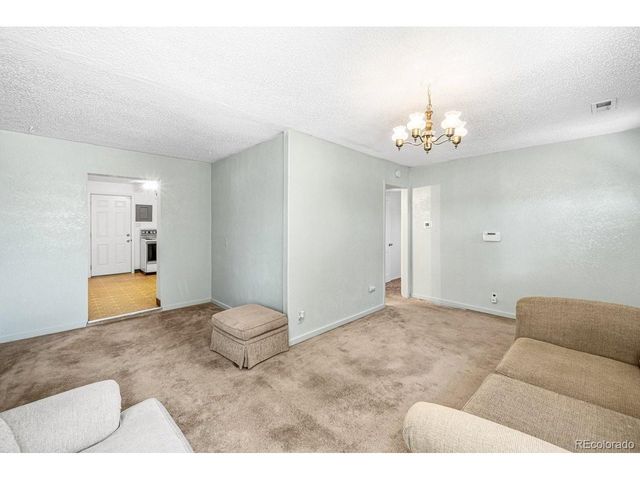 1711 Henry Ave, Pueblo, CO 81005