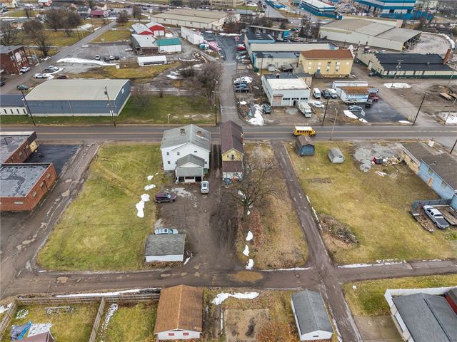 725 S Mill St, New Castle, PA 16101