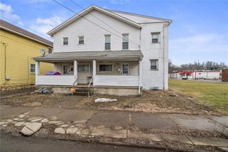 725 S Mill St, New Castle, PA 16101