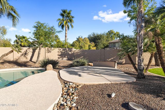 7651 S MYRTLE Avenue, Tempe, AZ 85284