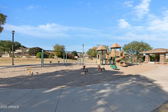 7651 S MYRTLE Avenue, Tempe, AZ 85284