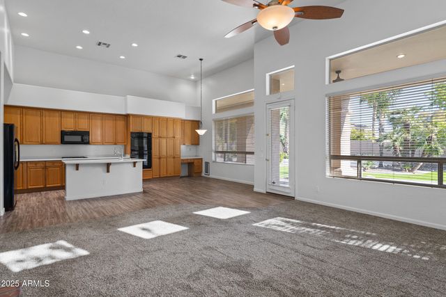 7651 S MYRTLE Avenue, Tempe, AZ 85284