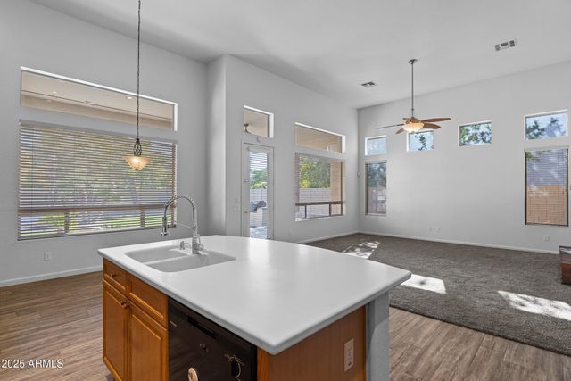 7651 S MYRTLE Avenue, Tempe, AZ 85284