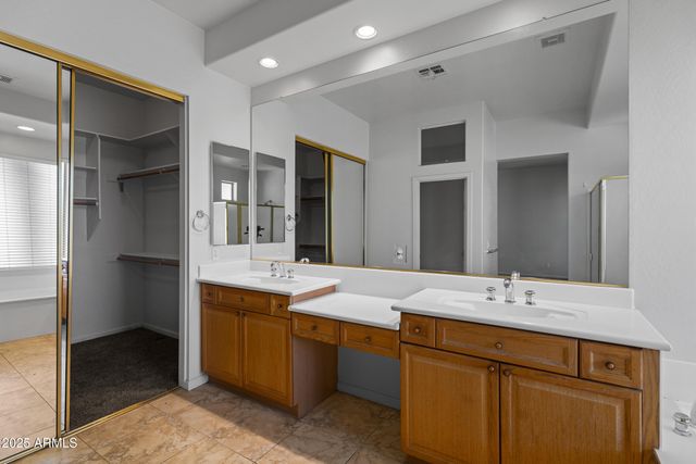 7651 S MYRTLE Avenue, Tempe, AZ 85284