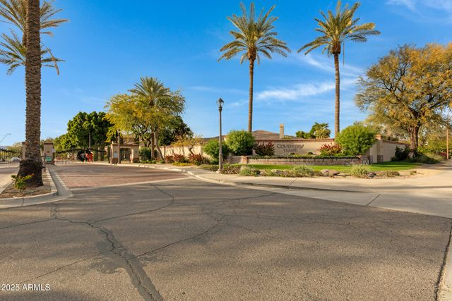 7651 S MYRTLE Avenue, Tempe, AZ 85284