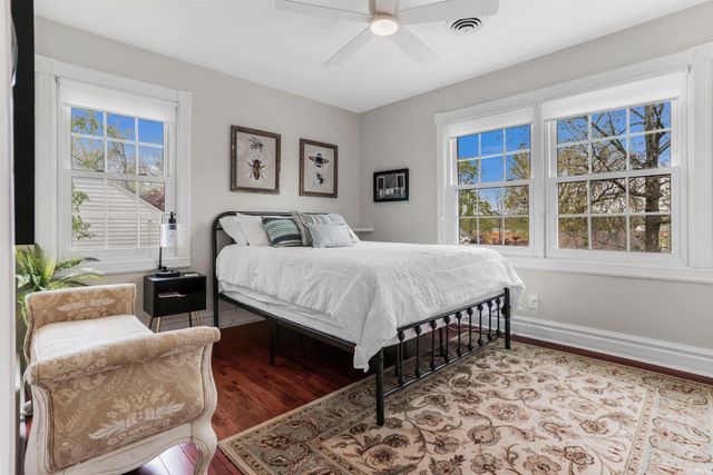 110 Monroe Street, Newburgh, IN 47630