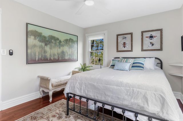 110 Monroe Street, Newburgh, IN 47630