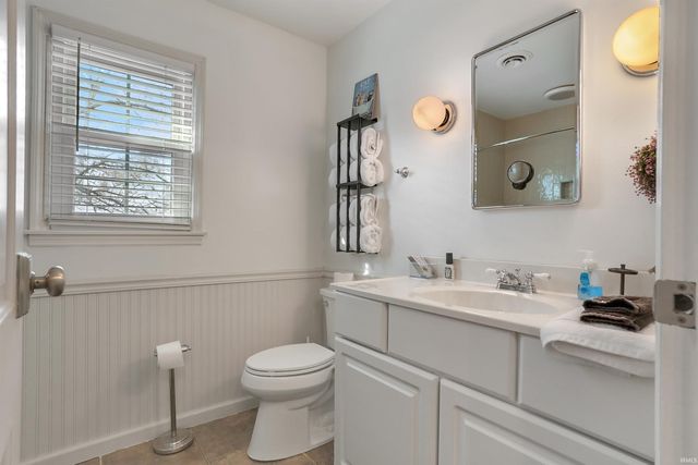 110 Monroe Street, Newburgh, IN 47630