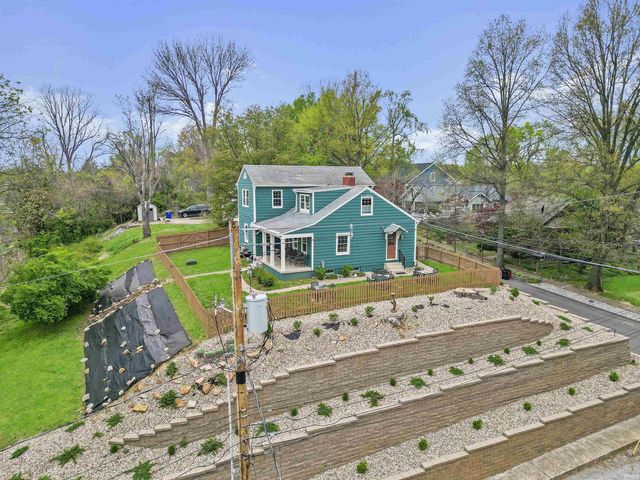 110 Monroe Street, Newburgh, IN 47630