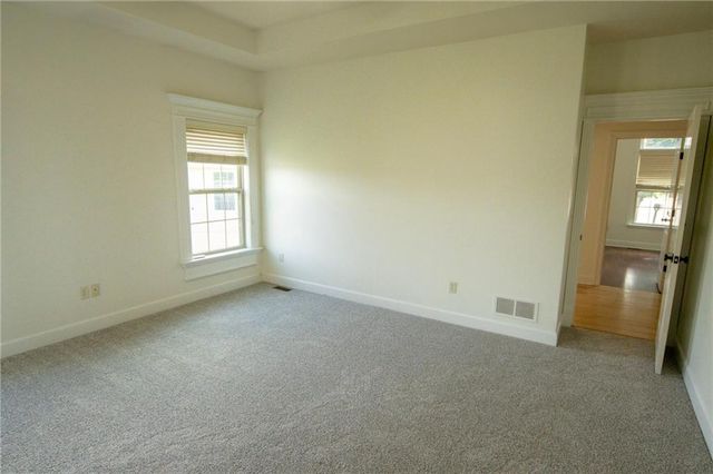 3804 Kingston Court, St Joseph, MO 64506