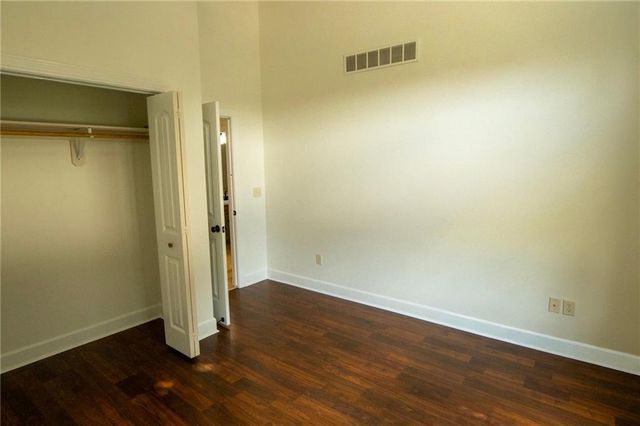 3804 Kingston Court, St Joseph, MO 64506