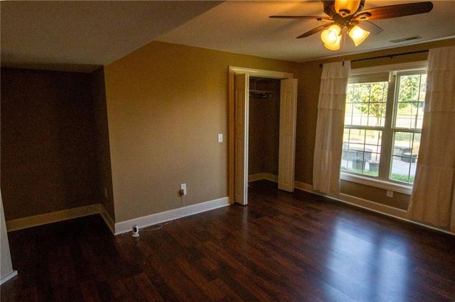 3804 Kingston Court, St Joseph, MO 64506