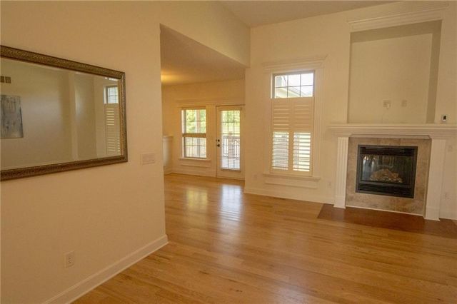 3804 Kingston Court, St Joseph, MO 64506