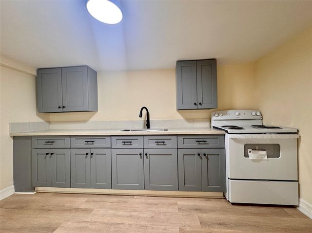 27 Norwood Street, Houston, TX 77011