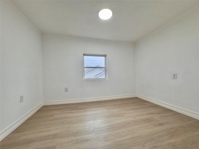 27 Norwood Street, Houston, TX 77011