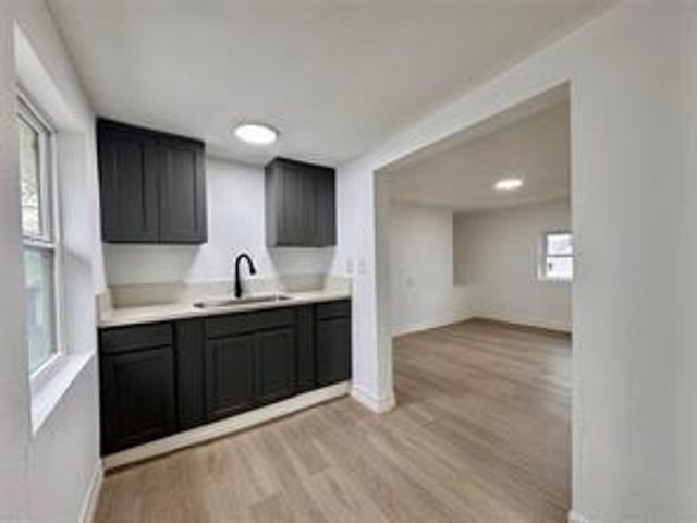 27 Norwood Street, Houston, TX 77011