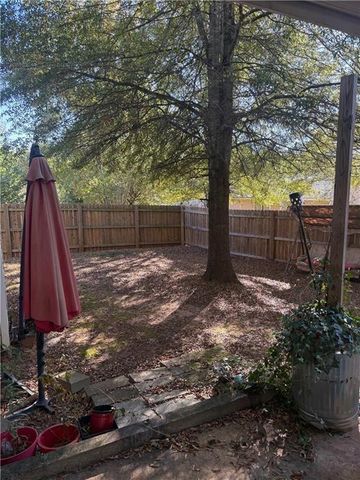 1554 Gunstock Court, Hampton, GA 30228