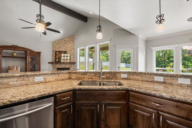 19623 Dove Ridge Drive, Lindale, TX 75771