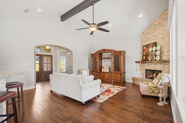 19623 Dove Ridge Drive, Lindale, TX 75771