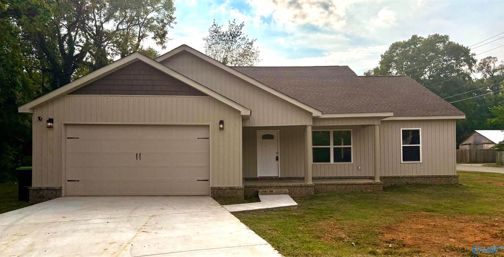 401 SW 11th Avenue, Decatur, AL 35601