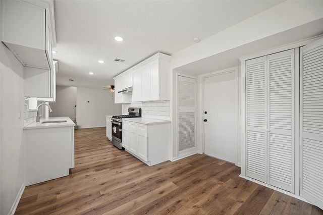 10642 Mayfield Road, Houston, TX 77043