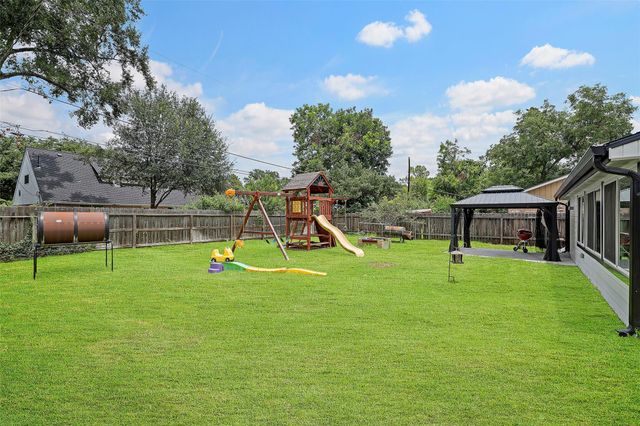 10642 Mayfield Road, Houston, TX 77043