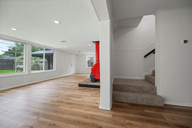10642 Mayfield Road, Houston, TX 77043