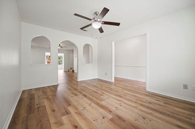 10642 Mayfield Road, Houston, TX 77043
