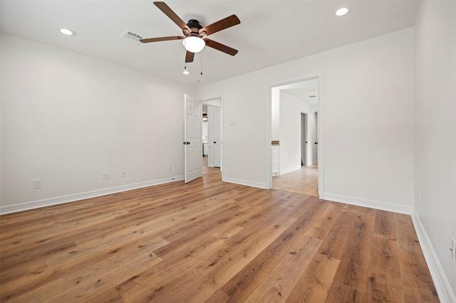 10642 Mayfield Road, Houston, TX 77043