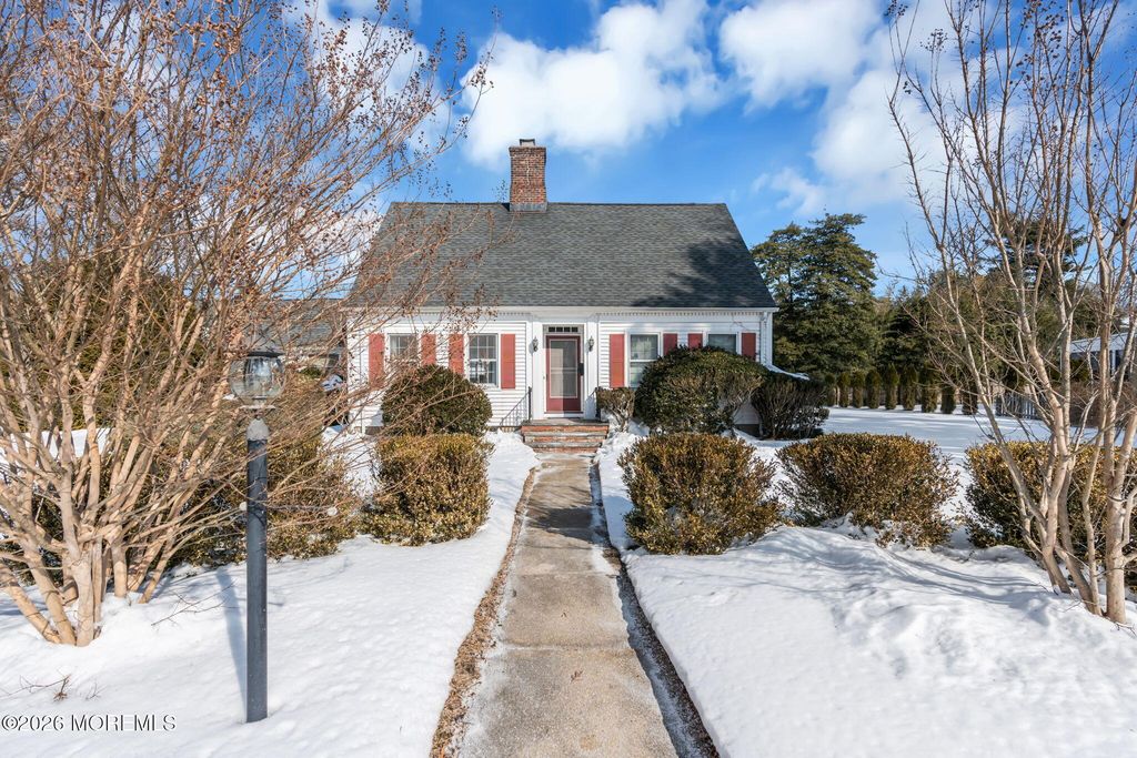 611 Blanchard Parkway, Allenhurst, NJ 07711