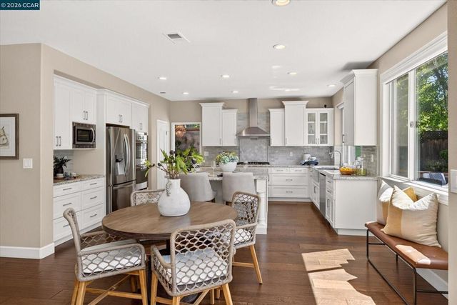 81 Monza Ct, Danville, CA 94526