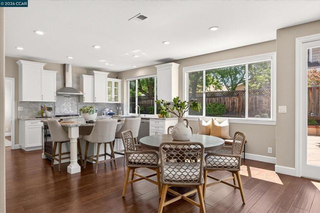 81 Monza Ct, Danville, CA 94526