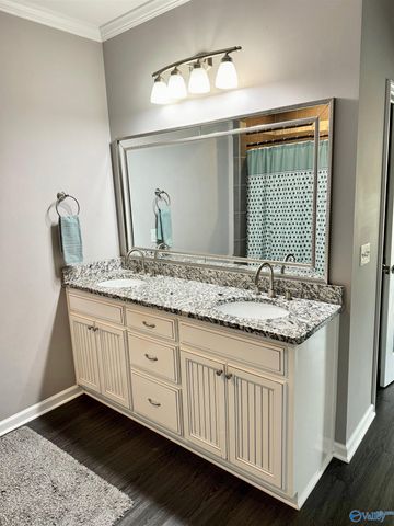 419 Pembrooke Circle, Hartselle, AL 35640