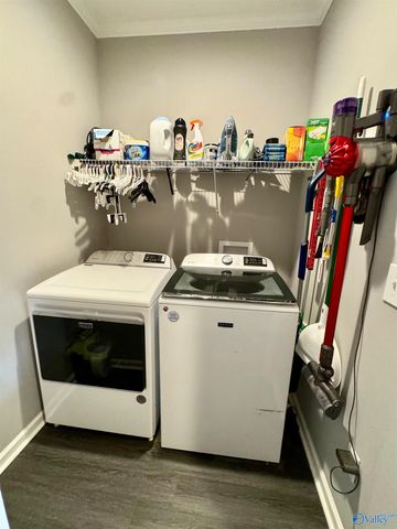 419 Pembrooke Circle, Hartselle, AL 35640