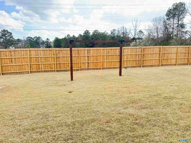 419 Pembrooke Circle, Hartselle, AL 35640