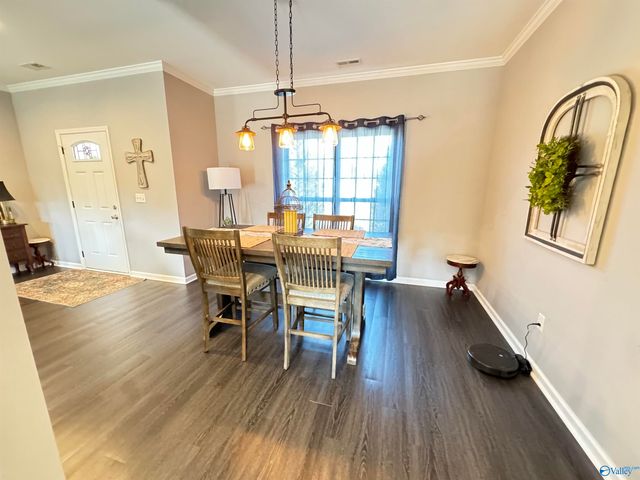 419 Pembrooke Circle, Hartselle, AL 35640