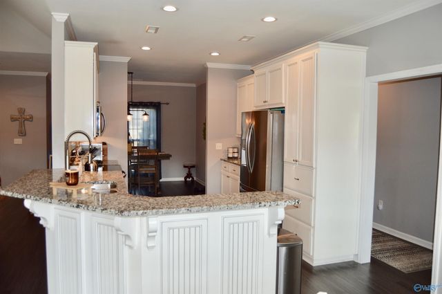 419 Pembrooke Circle, Hartselle, AL 35640