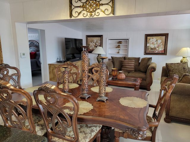 3124 NE Skyline Drive A, Jensen Beach, FL 34957