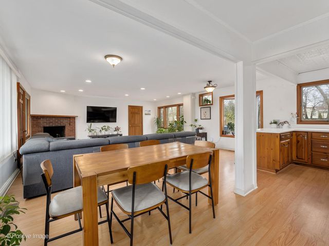 5549 Laurel Avenue, La Grange Highlands, IL 60525