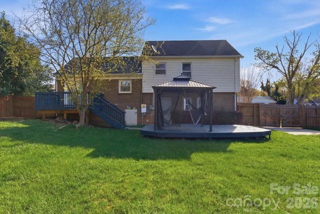 5810 Red Carriage Lane, Charlotte, NC 28212