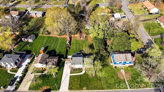 5810 Red Carriage Lane, Charlotte, NC 28212