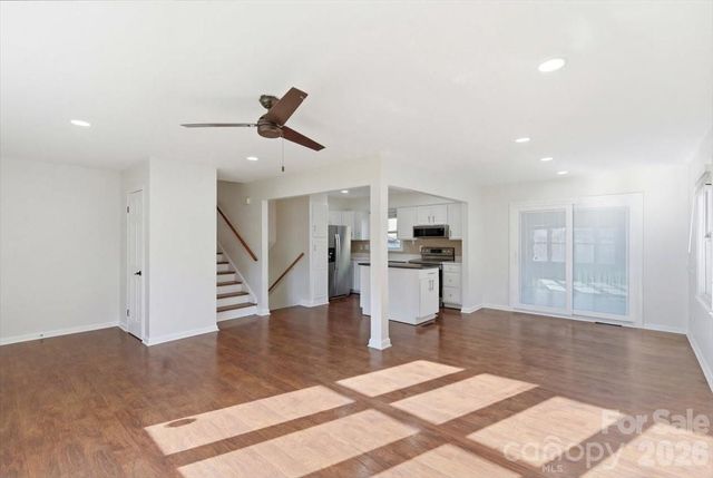 5810 Red Carriage Lane, Charlotte, NC 28212