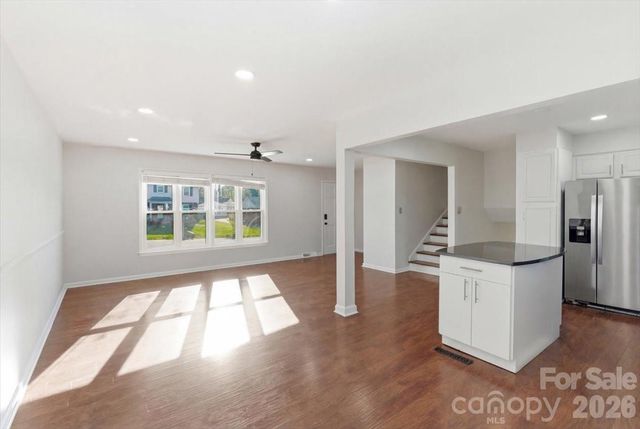 5810 Red Carriage Lane, Charlotte, NC 28212