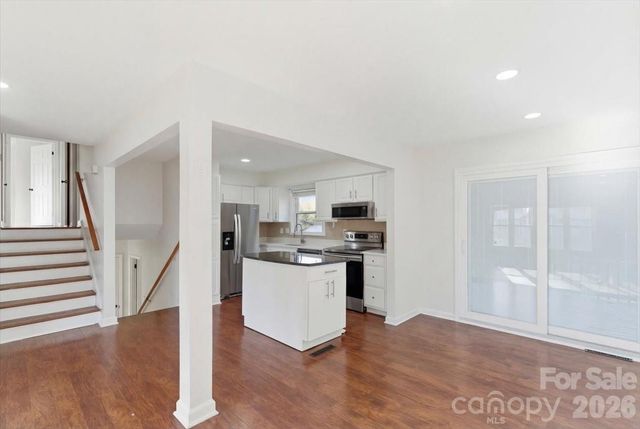 5810 Red Carriage Lane, Charlotte, NC 28212