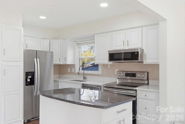 5810 Red Carriage Lane, Charlotte, NC 28212