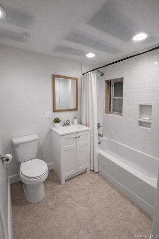 1986 W 9th Street, New York City, NY 11223