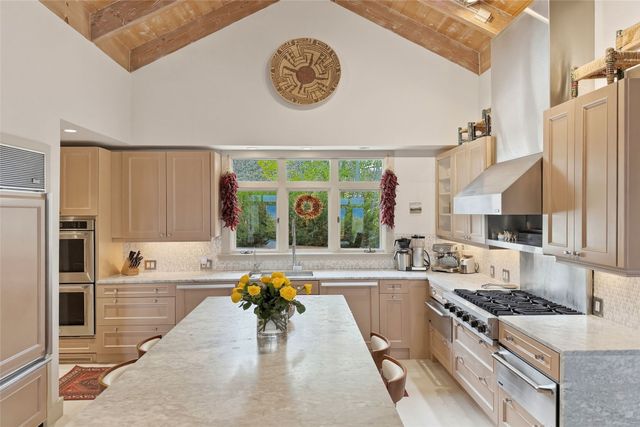 55 Paseo Del Rancho, Santa Fe, NM 87506