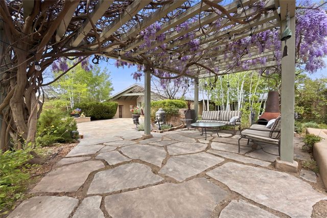 55 Paseo Del Rancho, Santa Fe, NM 87506